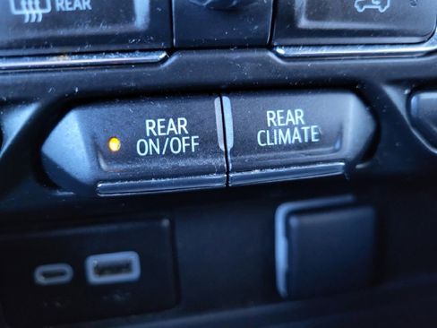 Used 2023 Chevrolet Tahoe LT image 19