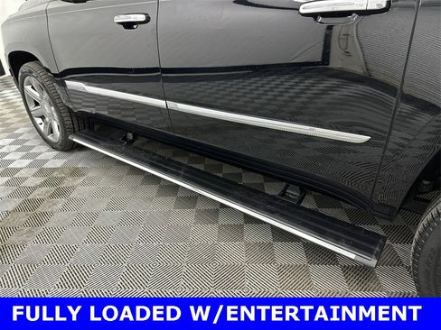 Used 2018 Cadillac Escalade ESV Premium Luxury image 26