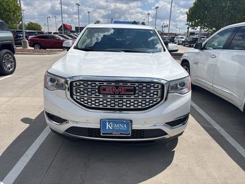 Used 2018 GMC Acadia Denali w/ Technology Package AWD/4WD image 2