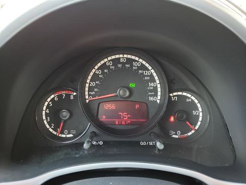 Used 2013 Volkswagen Beetle 2.5 FWD image 26