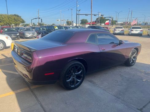 Used 2020 Dodge Challenger SXT w/ Blacktop Package RWD image 6