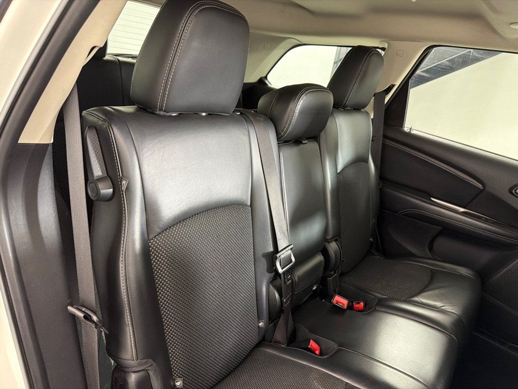 Used 2020 Dodge Journey Crossroad FWD image 25