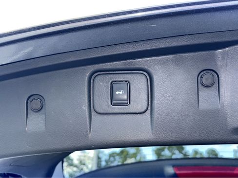 Used 2019 Nissan Murano SL image 24