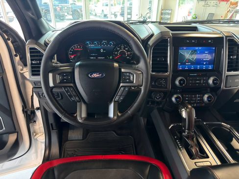 Used 2016 Ford F150 Lariat w/ Equipment Group 502A Luxury AWD/4WD image 11