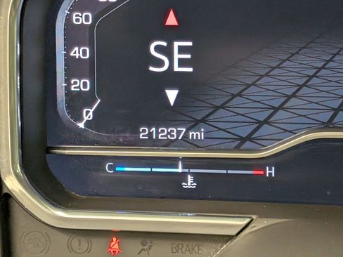 Used 2024 GMC Sierra 2500 AT4 w/ AT4 Premium Plus Package image 27