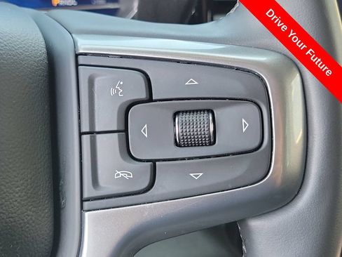 Used 2025 Chevrolet Silverado 1500 LT RWD image 6