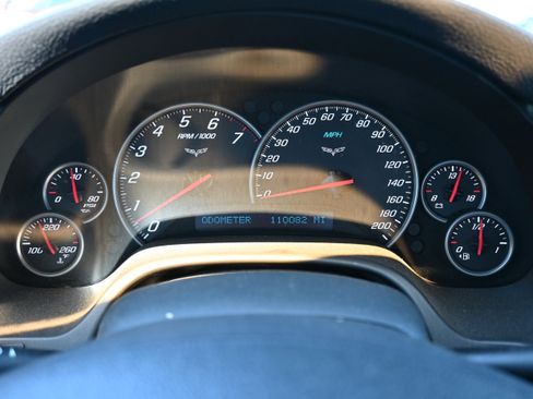 Used 2006 Chevrolet Corvette Convertible w/ Preferred Equipment Group RWD image 12