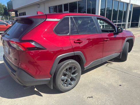 Used 2023 Toyota RAV4 LE FWD image 4
