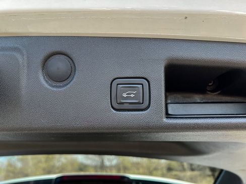 Certified 2024 Chevrolet Equinox LT AWD/4WD image 8
