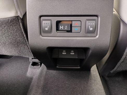 New 2026 Mitsubishi Outlander SEL image 27