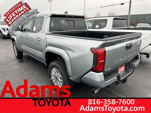 Used 2026 Toyota Tacoma SR5 image 3