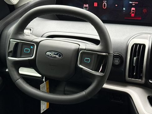 New 2026 Ford Expedition Active RWD image 13