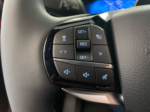New 2026 Ford Explorer Platinum w/ LUX Leather Package AWD/4WD image 18