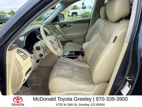 Used 2009 INFINITI FX35 2WD w/ Navigation Pkg image 4