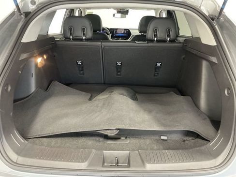 Used 2024 Chevrolet Trax LT FWD image 25