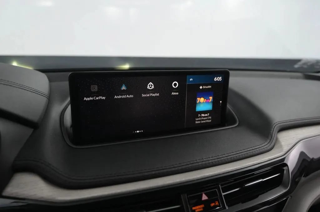 Used 2022 Acura MDX w/ Advance Package AWD/4WD image 24