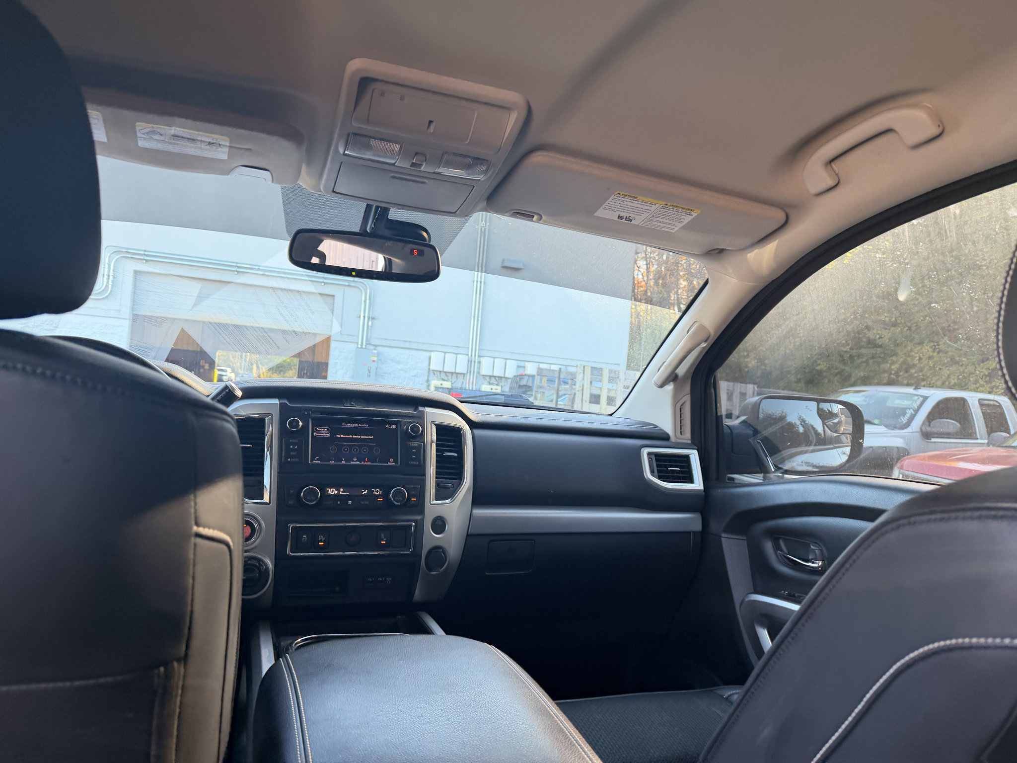 Used 2019 Nissan Titan PRO-4X AWD/4WD image 8