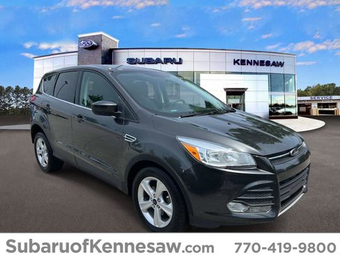 Used 2015 Ford Escape SE FWD image 1
