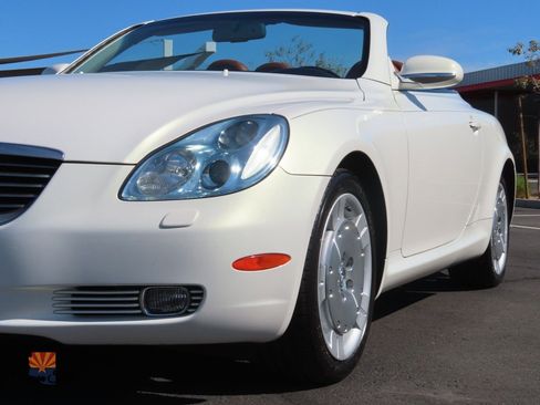 Used 2004 Lexus SC 430 Convertible image 23