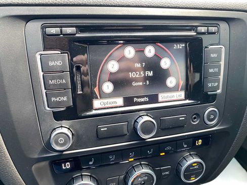 Used 2013 Volkswagen Jetta GLI Autobahn FWD image 18