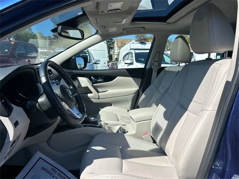 Certified 2022 Nissan Rogue Sport SL w/ Premium Package image 10