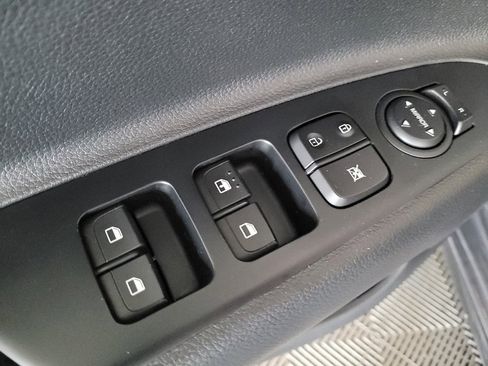 Used 2019 Kia Rio S FWD image 27