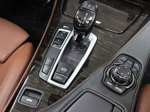 Used 2012 BMW 650i Convertible image 40