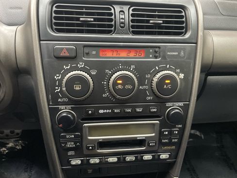 Used 2001 Lexus IS 300 image 21