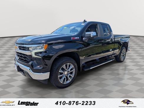 Used 2025 Chevrolet Silverado 1500 LT w/ Z71 Off-Road Package AWD/4WD image 1