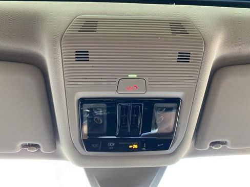 New 2026 Volkswagen Atlas SE image 41