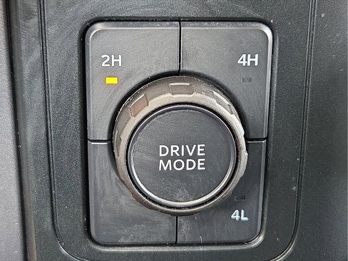 Used 2024 Ford F150 XLT image 19