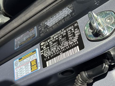 Used 2020 Kia Sorento AWD V6 image 41