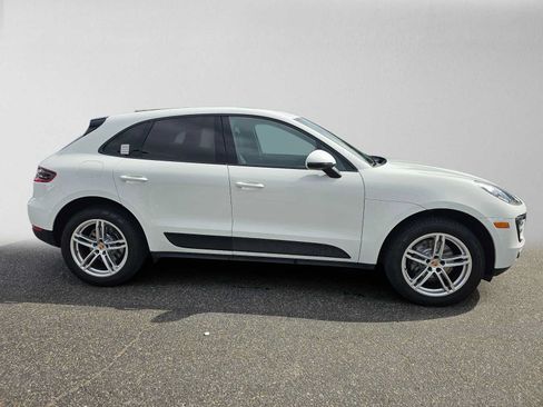 Used 2017 Porsche Macan AWD/4WD image 2