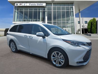 Used 2024 Toyota Sienna Platinum