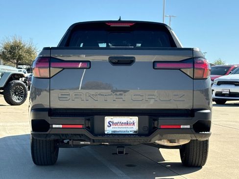 Used 2024 Hyundai Santa Cruz SEL w/ Activity Package image 7