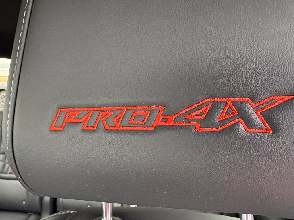 Used 2025 Nissan Armada PRO-4X AWD/4WD image 31