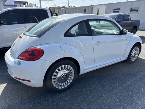 Used 2014 Volkswagen Beetle 1.8T image 9