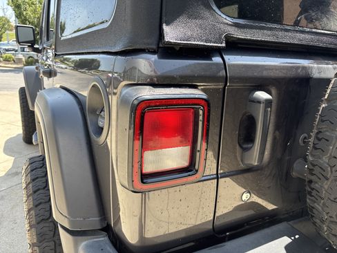 Used 2020 Jeep Wrangler Unlimited Sport S AWD/4WD image 12