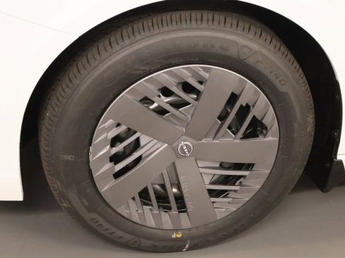 New 2026 Nissan Sentra S w/ Floor Mat Package FWD image 7