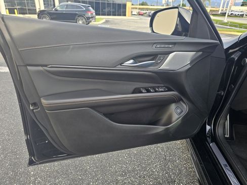 Used 2020 Cadillac CT4 V w/ Climate Package image 11