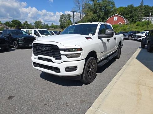 Used 2026 RAM 2500 Big Horn AWD/4WD image 3