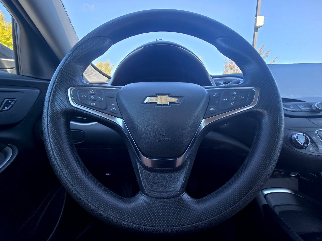 Certified 2025 Chevrolet Malibu LT FWD image 23