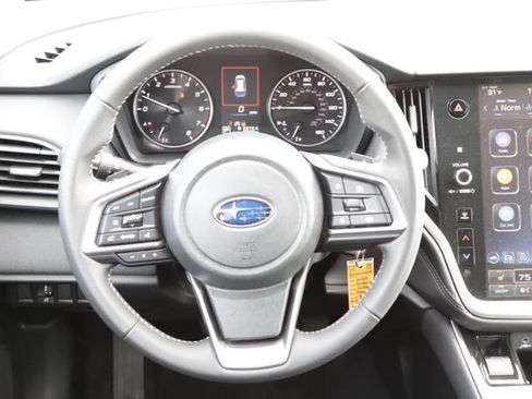 Certified 2025 Subaru Outback Premium w/ Popular Package #1A AWD/4WD image 20