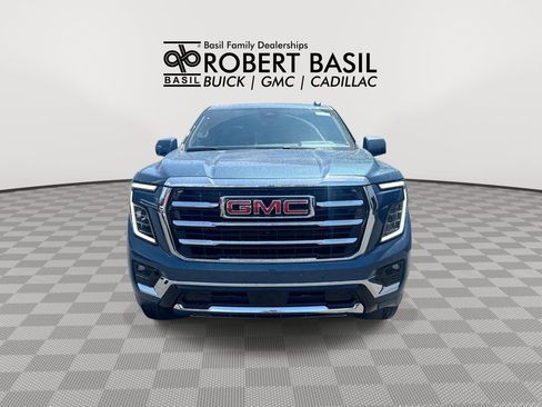 New 2026 GMC Yukon Elevation w/ Elevation Premium Package AWD/4WD image 3