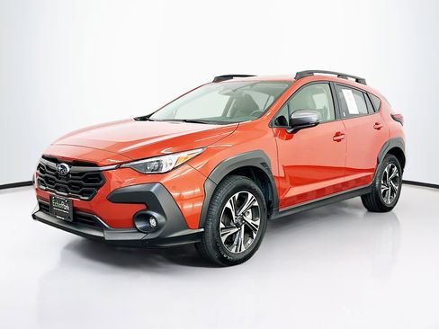 Used 2024 Subaru Crosstrek 2.0i Premium image 3