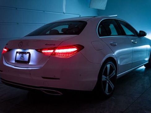 Used 2025 Mercedes-Benz C 300 4MATIC Sedan image 41