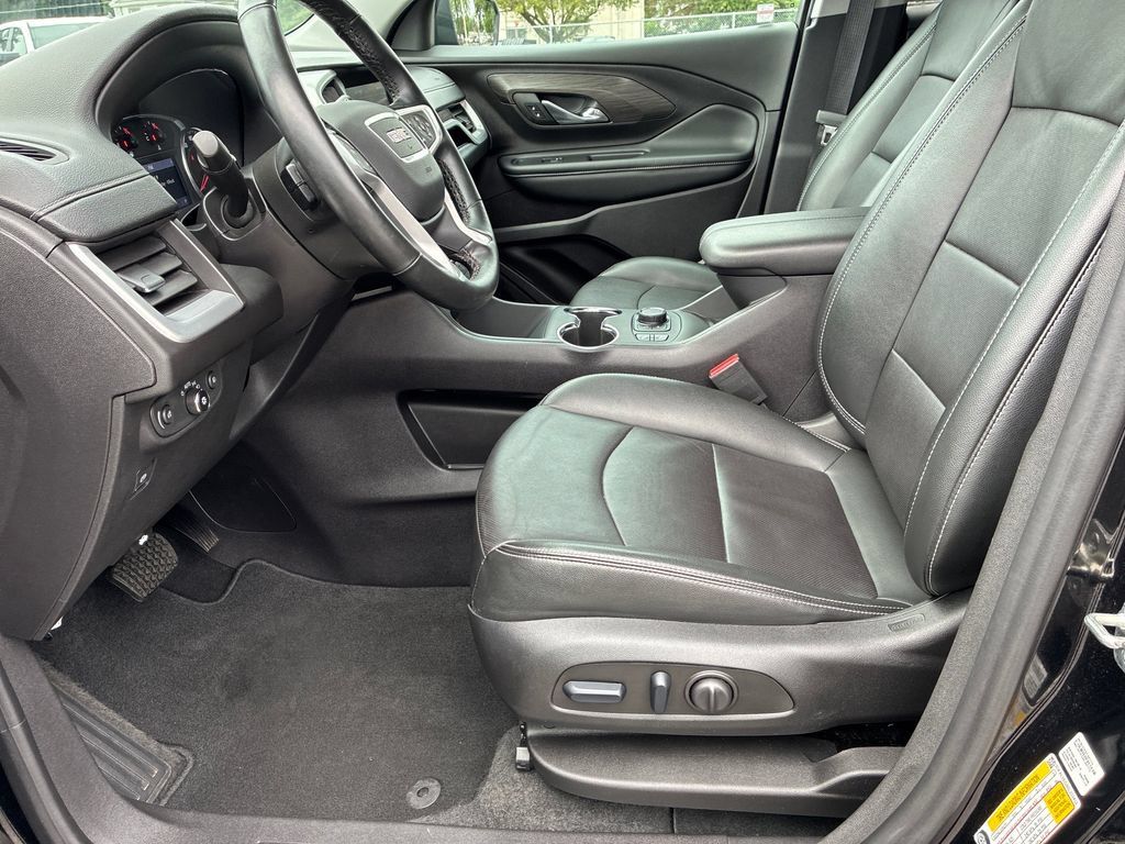 Used 2024 GMC Terrain SLT AWD/4WD image 22