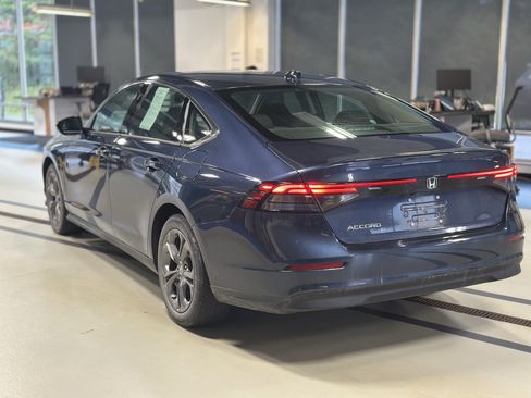 Used 2023 Honda Accord EX image 8