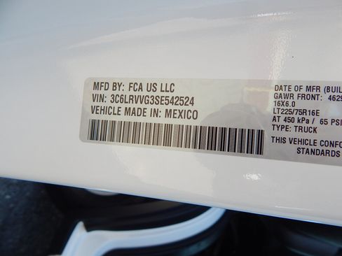 Used 2025 RAM ProMaster 2500 w/ U-Haul Equipment Group FWD image 30