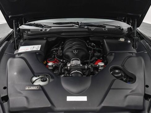 Used 2018 Maserati GranTurismo Sport image 29